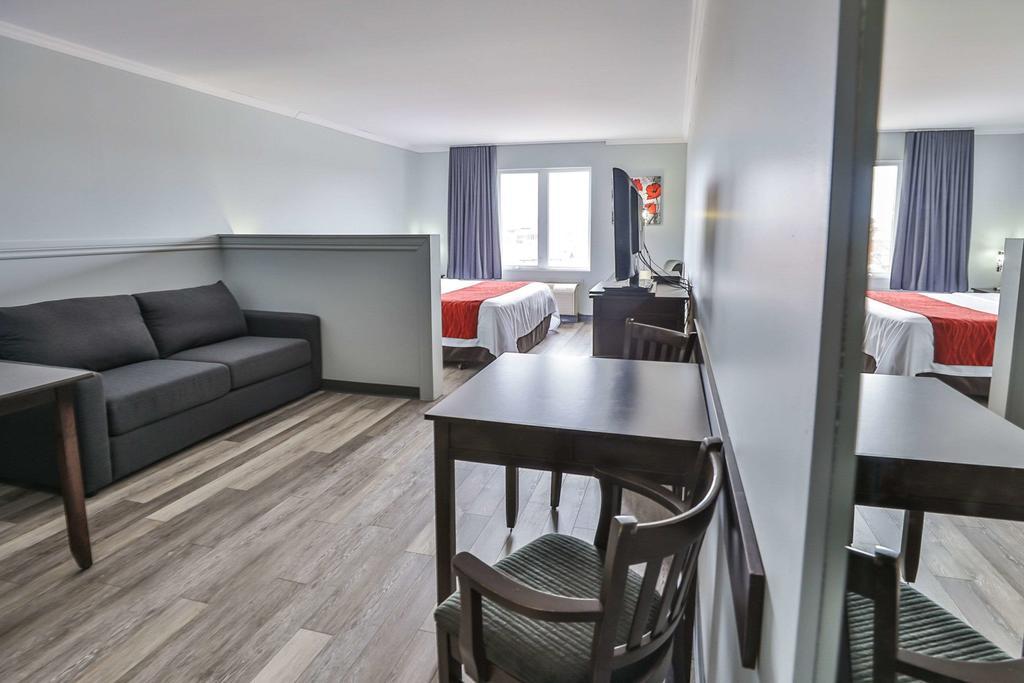 Comfort Inn & Suites Saint-Jerome Buitenkant foto