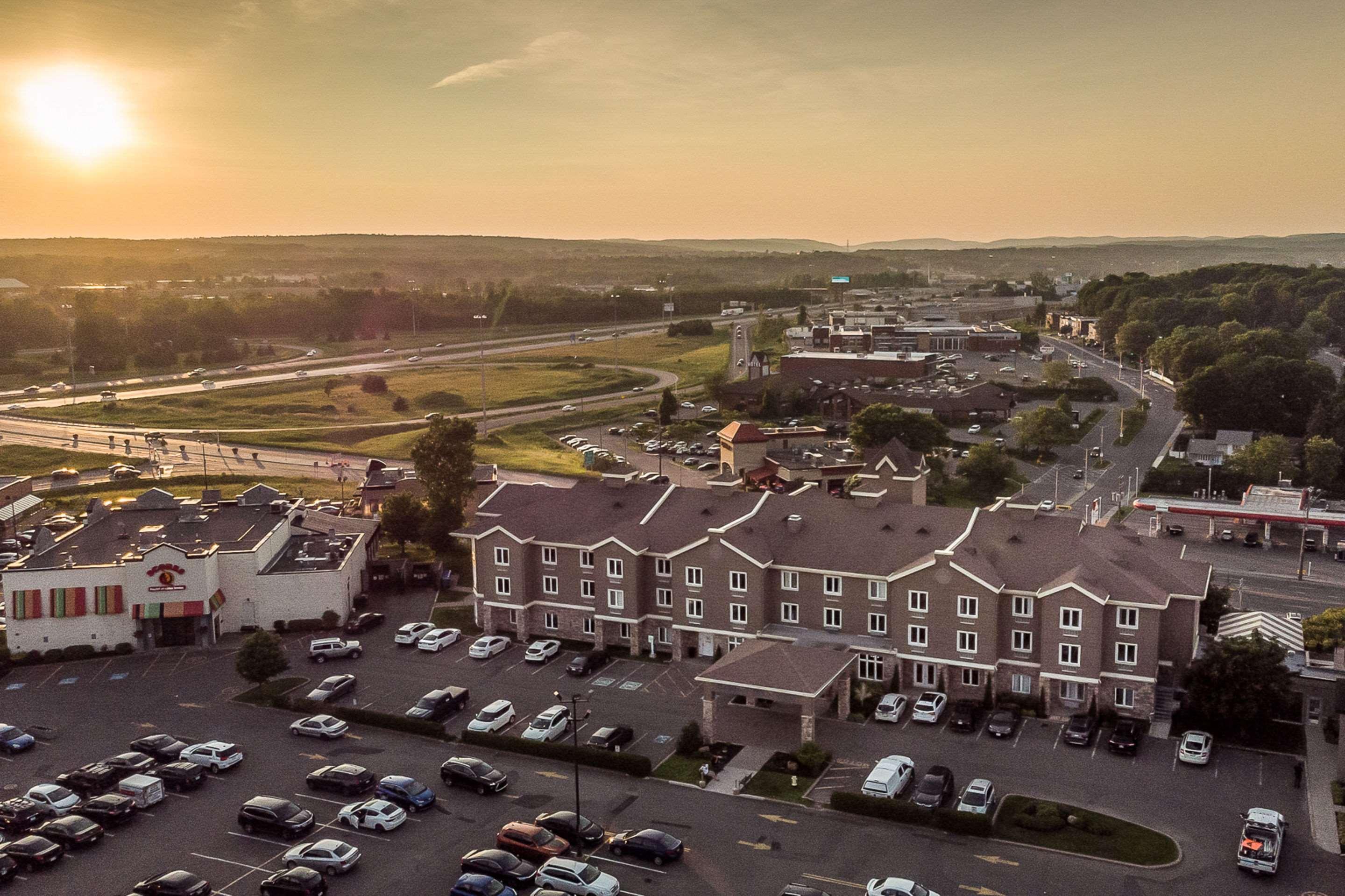 Comfort Inn & Suites Saint-Jerome Buitenkant foto